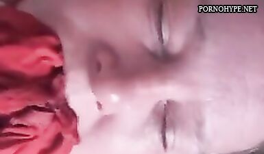 Замужняя Елена трахается как профессионалка