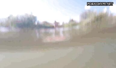 Горячий отдых: Лесбийский шторм на грязном озере