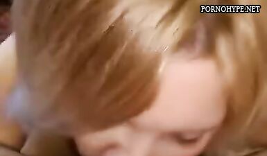 Жаждущая тёща: глубокий минет и ласки яиц от зятя