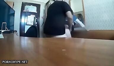 Горячие минетчицы трахаются в развратном офисе