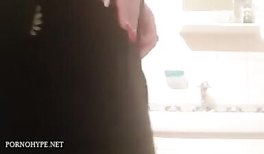 Горячая Ирочка получает жесткий анальный трах!