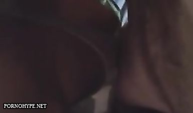 Чувак незаметно снял на телефон как тёлка сосёт у него на вписке