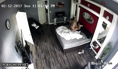 Азиатская красотка в жаркой ебле с хозяином на скрытой камере - горячий секс без цензуры!