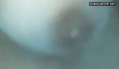 Шалава в труселях раздевается перед скрытой камерой в раздевалке: горячий стриптиз для пошлых перцев!