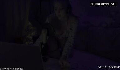 Жестко оттрахал мачеху на камеру и остался в восторге
