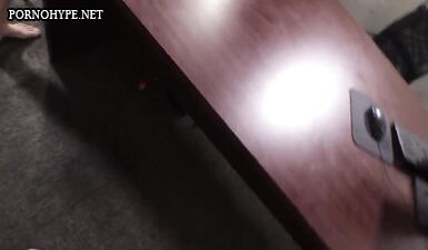 Жестко поимела в жопу на грязном кастинге