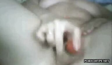Горячая красотка раскроет свои секреты перед объективом
