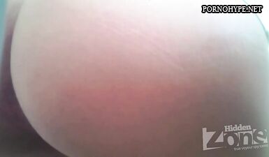 Вулкан страсти: Скрытая камера на туалете захватывает горячий секс в деталях!