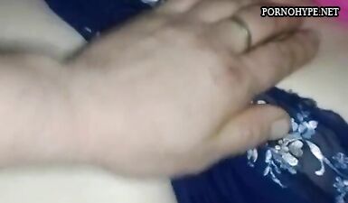 Кончаю на пизду, чтобы её трахнули сразу после