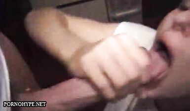 Горячее порно видео: Страстное отсоси, шлюха!