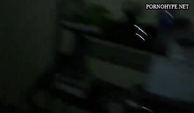 Подстилка глотает писюн до мошонки