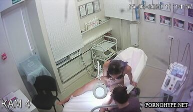 Борьба с кустарником: жесткая эпиляция в интимной зоне!