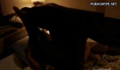 Черный хуй трахает шлюху друга: жесткое порно видео