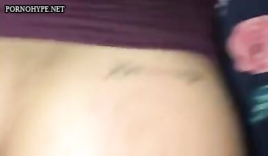 Брутальный трах разорвал ее рубашку: жесткое порно видео!
