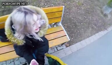 Подсмотрел за секс-богиней: жаркий минет за деньги!