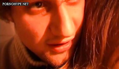 Горячий секс в туалете: Развратная шлюха трахается после ужина!