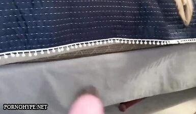 Сексапильная шлюха трахает любовника перед глазами мужа!