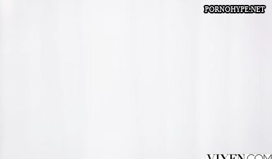 Дикие сестрички устроили невероятный горловой минет для своего самца!