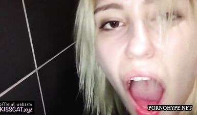 Виртуальный флирт перерос в горячую ночь - без цензуры!