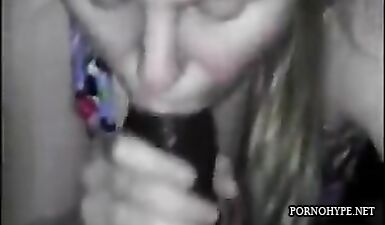 Большой черный член жестко трахает похотливую шлюху до горячего оргазма