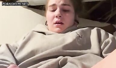 Исступленное блаженство: мощный фонтан страсти из моей пышной промежности