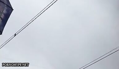 Секретное видео: Подглядываем за сексуальными красотками в мини-юбках