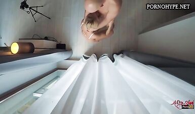 Извращенец жестко отодрал шлюху-блондинку в задницу до оргазма!