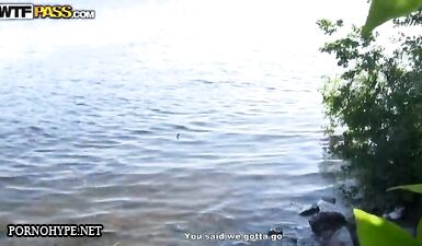 Горячая русская красотка трахается с парнем на камеру