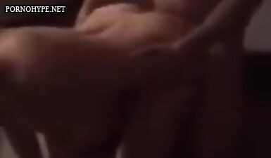 Групповой секс молодых снят на телефон