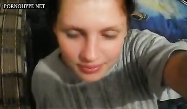 После домашнего отсоса, кончил девушке на зеленые глаза и лицо