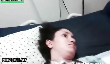 Брюнетка в тяжелом состоянии лежит в больнице