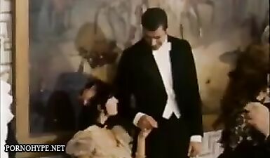 Удивительное олдскульное порно с Леа Мартини и Анитой Дарк