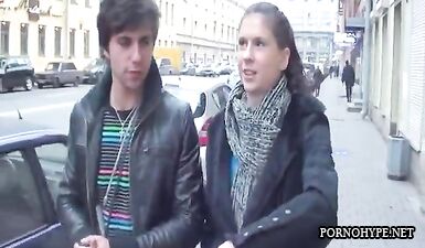 Именницу соблазнили на групповушку с двойным проникновением три парня