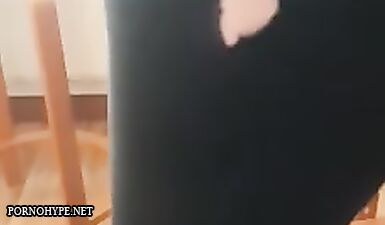 Горячий секс с женой в просвечивающих лосинах