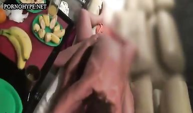 Моя жена ебётся с любовником в сауне, а я снимаю это и дрочу