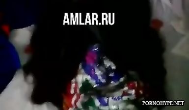 Азербайдажнец трахает жену раком дома снимая на телефон