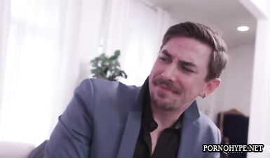 Горячая шлюха Вивианн ДеСильва отжарена черным жеребцом: жаркий секс в наблюдательной комнате